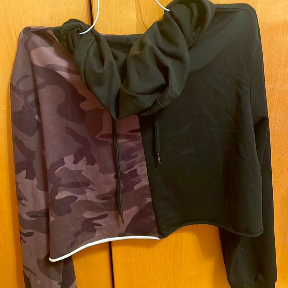Crop top sweater!
